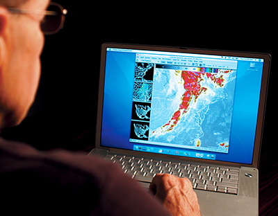 MetWise Net allows users to not only access available weather information and data via an Internet connection, but also to store, manipulate and customize it in a single stand-alone location: a personal computer.